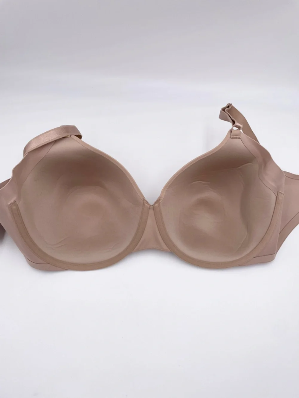 Olga by Warner's No Side Effects Full-Figure Contour Bra Size 40DD Tan GB0561A